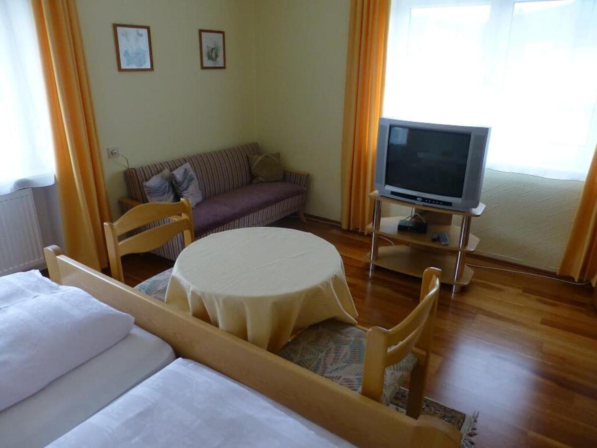 Landgasthof "Altes Haus" วัลด์มึนเคน ภายนอก รูปภาพ